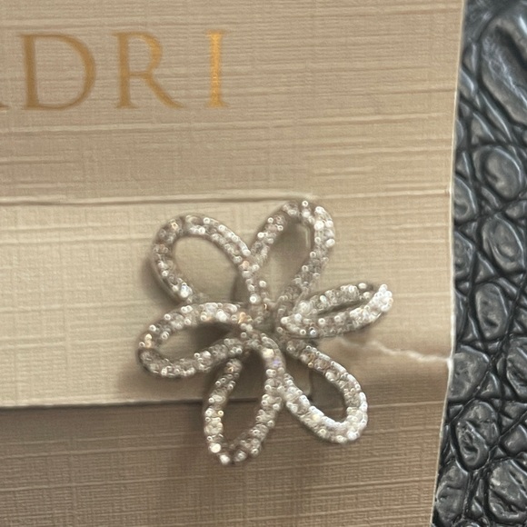 NADRI Flower CZ post earring - Picture 3 of 5